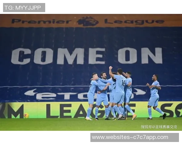 利兹联迎战曼城强敌对决期待精彩瞬间与激烈碰撞 利兹联迎战曼城强敌对决期待精彩瞬间与激烈碰撞